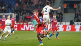 slovan1 GjSXNMuW8AARLUd